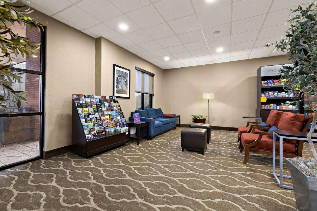 Comfort Suites Нэшвилл Экстерьер фото