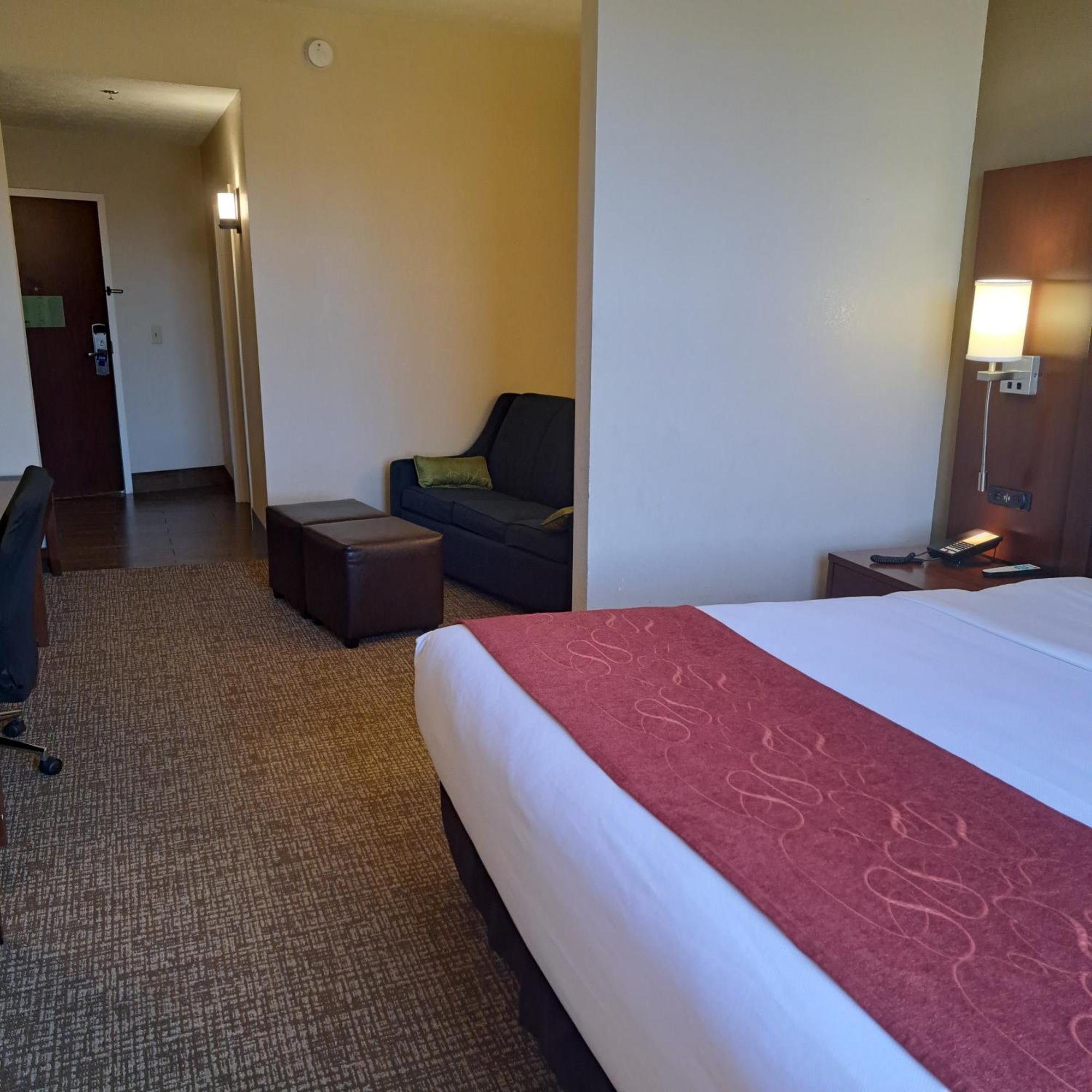 Comfort Suites Нэшвилл Экстерьер фото